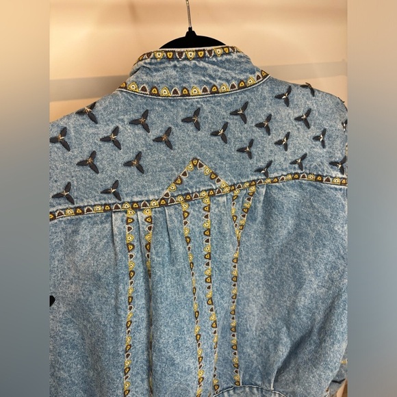 Brand new with tag AUTHENTIC women denim Sandro embroidered Jacket 40! - Picture 17 of 17